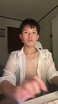 Snapshot of Plaxtique chatting on 12-20-25, 05:42 Plaxtique online show from 12-20-25, 05:42