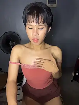 Snapshot of Plaxtique chatting on 01-19-26, 09:13 Plaxtique online show from 01-19-26, 09:13