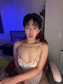 Snapshot of Plaxtique chatting on 04-01-26, 06:16 Plaxtique online show from 04-01-26, 06:16