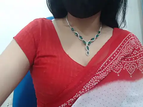 Snapshot of Lovely_Siri_23 chatting on 01-14-26, 05:24 Lovely Siri 23 online show from 01-14-26, 05:24