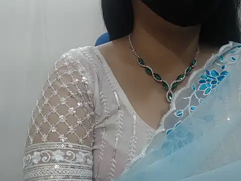 Snapshot of Lovely_Siri_23 chatting on 03-26-26, 05:07 Lovely Siri 23 online show from 03-26-26, 05:07