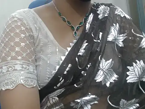 Lovely Siri 23 online show from 05-10-26, 10:37