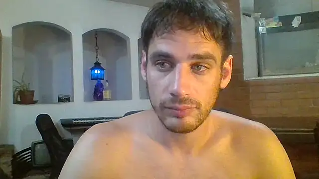 Snapshot of Stevenson988 chatting on 01-12-26, 05:12 Stevenson988 online show from 01-12-26, 05:12