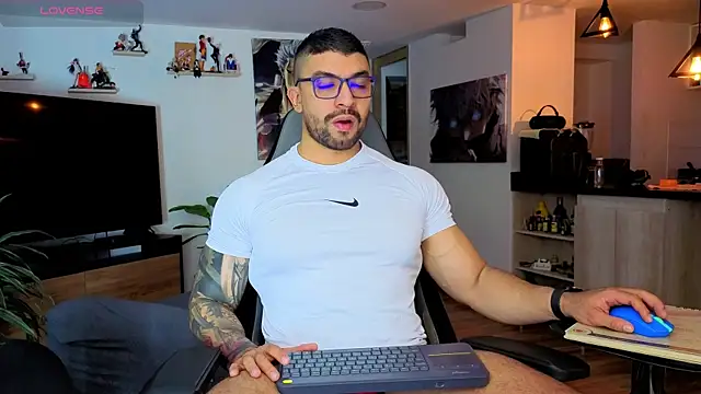 Michael Diamond online show from 12-23-25, 02:09