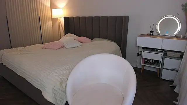 Anni  cute online show from 06-19-26, 03:11