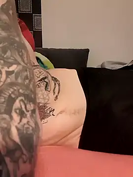 Snapshot of PIercingBoy38 chatting on 01-20-25, 01:18 PIercingBoy38 online show from 01-20-25, 01:18