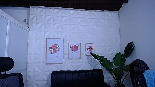 Valentinaa mature online show from 11-24-25, 09:03