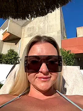 Bella-Tight online show from 12-22-25, 10:34