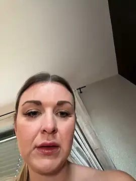 Bella-Tight online show from 03-18-26, 07:11