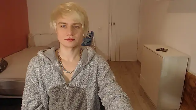 Snapshot of Oliver_sweet_ chatting on 01-17-26, 01:43 Oliver sweet online show from 01-17-26, 01:43