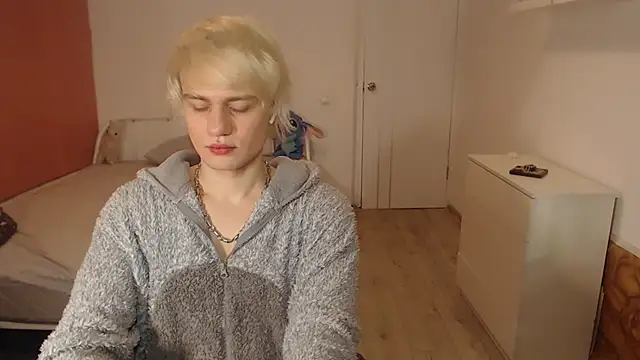 Snapshot of Oliver_sweet_ chatting on 01-19-26, 02:04 Oliver sweet online show from 01-19-26, 02:04