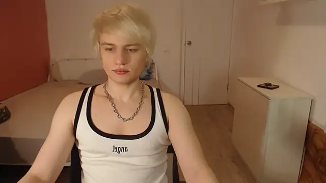 Snapshot of Oliver_sweet_ chatting on 02-11-26, 12:37 Oliver sweet online show from 02-11-26, 12:37