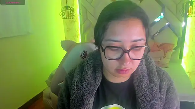 Snapshot of sayumi_dirty chatting on 03-18-25, 11:52 sayumi dirty online show from 03-18-25, 11:52