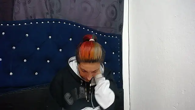 anyu1306 online show from 12-17-24, 12:22