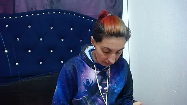 anyu1306 online show from 12-19-24, 04:57