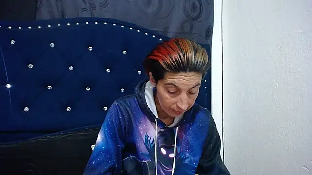 anyu1306 online show from 01-17-25, 05:00