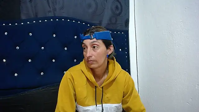 anyu1306 online show from 02-01-25, 03:08