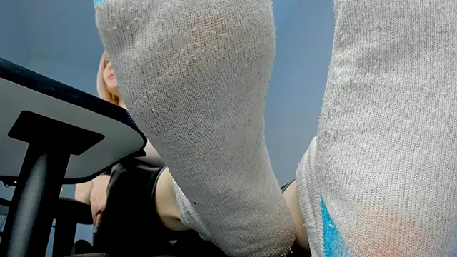 ReiYosimoto online show from 01-03-25, 03:44