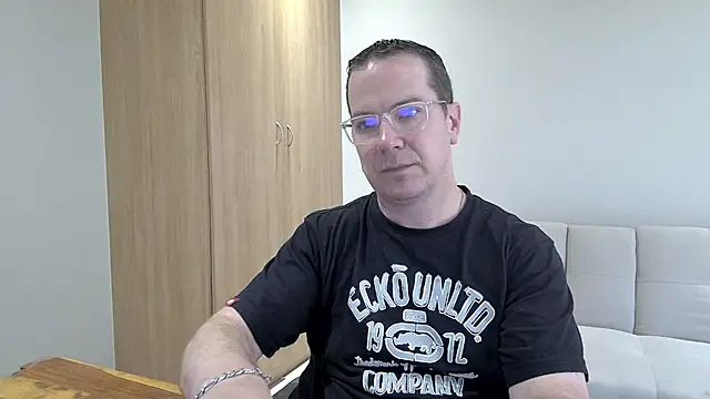 BrettJ81 online show from 01-13-26, 11:26