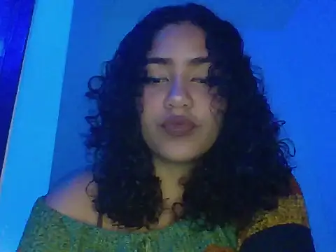 Snapshot of savanahottie chatting on 11-26-25, 02:45 savanahottie online show from 11-26-25, 02:45