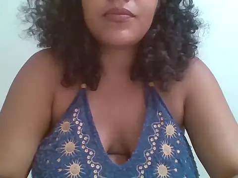 Snapshot of savanahottie chatting on 02-02-26, 03:33 savanahottie online show from 02-02-26, 03:33