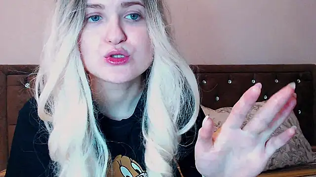 Sara4uu online show from 02-08-25, 11:55