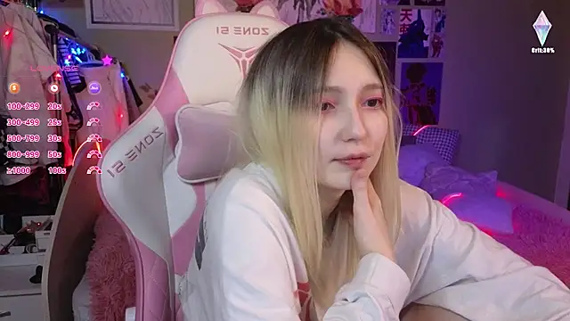 Evie Ro online show from 12-15-24, 11:20