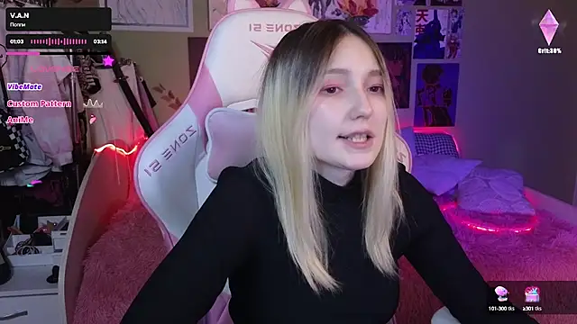 Evie Ro online show from 12-17-24, 03:50