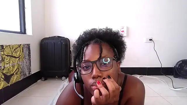 Ashaichious online show from 10-17-25, 06:32