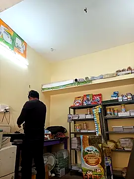 u wan me online show from 11-11-25, 03:39