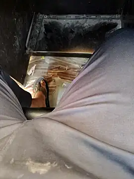 u wan me online show from 04-27-26, 02:20