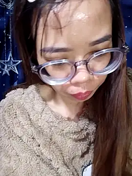   Mai-love19   online show from 11-28-25, 12:41