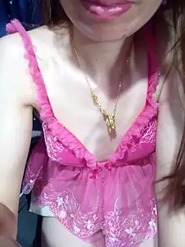 Snapshot of __Mai-love19__ chatting on 05-10-26, 01:27 Mai-love19 online show from 05-10-26, 01:27