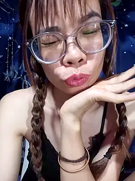 Snapshot of __Mai-love19__ chatting on 05-25-26, 02:23 Mai-love19 online show from 05-25-26, 02:23