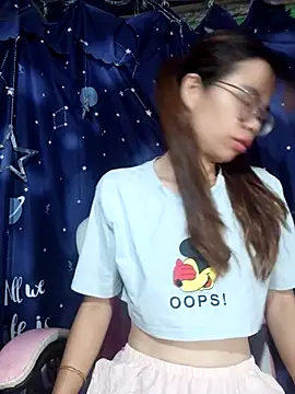 Snapshot of __Mai-love19__ chatting on 06-13-26, 11:02 Mai-love19 online show from 06-13-26, 11:02