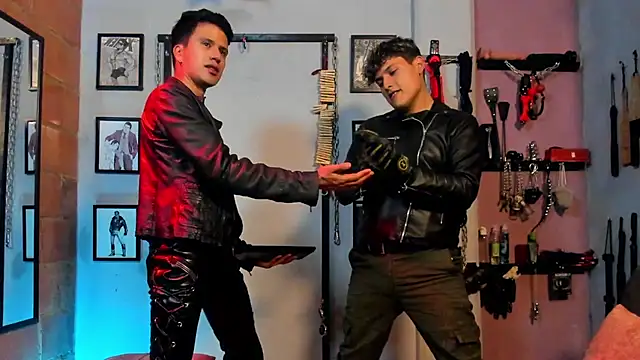 dom2travelersss online show from 01-27-25, 11:11