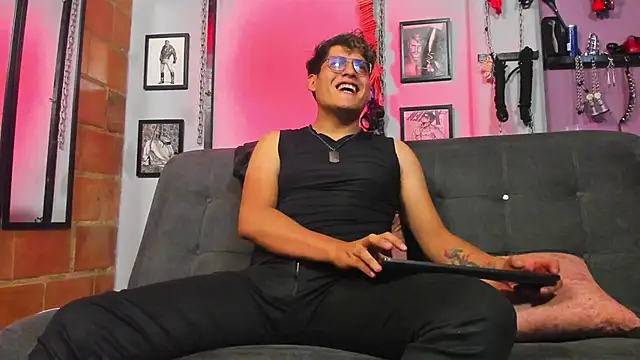 dom2travelersss online show from 03-16-25, 09:16