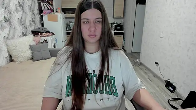 Snapshot of Lis_Kollen chatting on 11-18-25, 11:25 Lis Kollen online show from 11-18-25, 11:25