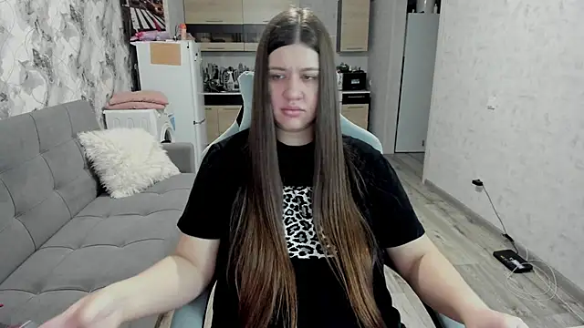 Snapshot of Lis_Kollen chatting on 11-30-25, 10:30 Lis Kollen online show from 11-30-25, 10:30