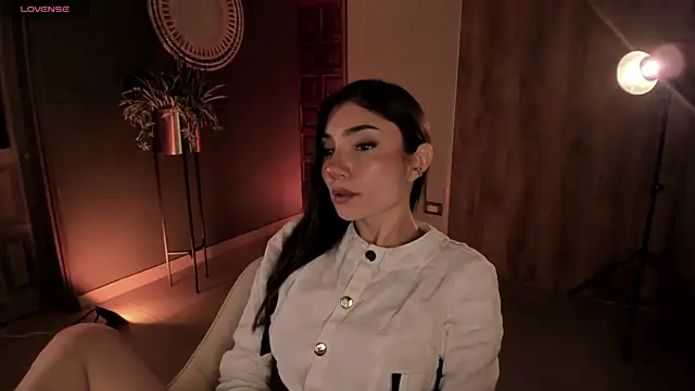 AmyArmstrong online show from 02-25-25, 11:44