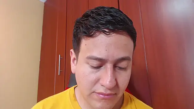 Snapshot of oliver_price1 chatting on 12-16-24, 09:20 oliver price1 online show from 12-16-24, 09:20