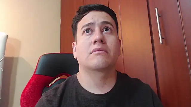 Snapshot of oliver_price1 chatting on 12-27-24, 10:16 oliver price1 online show from 12-27-24, 10:16