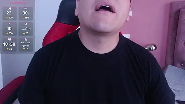 Snapshot of oliver_price1 chatting on 03-03-25, 05:50 oliver price1 online show from 03-03-25, 05:50