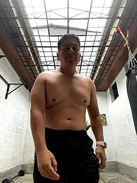 Snapshot of oliver_price1 chatting on 09-08-25, 03:55 oliver price1 online show from 09-08-25, 03:55