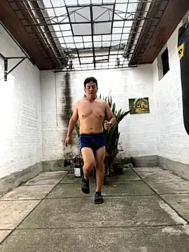 Snapshot of oliver_price1 chatting on 09-22-25, 07:38 oliver price1 online show from 09-22-25, 07:38