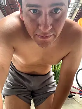 Snapshot of oliver_price1 chatting on 10-07-25, 04:15 oliver price1 online show from 10-07-25, 04:15