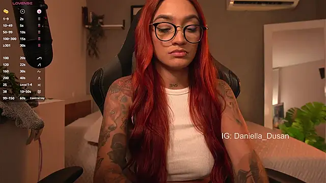 Snapshot of DaniDusan_ chatting on 12-07-24, 12:52 DaniDusan online show from 12-07-24, 12:52