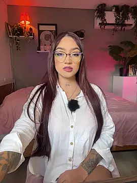 Snapshot of DaniDusan_ chatting on 11-02-25, 08:00 DaniDusan online show from 11-02-25, 08:00