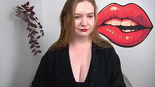 LaraDream online show from 02-12-26, 02:56