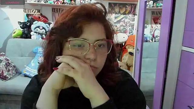 Snapshot of soficammy chatting on 12-28-24, 02:54 soficammy online show from 12-28-24, 02:54